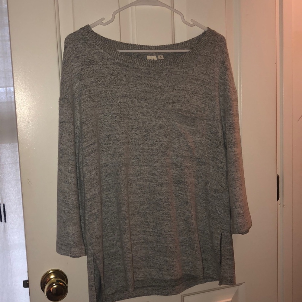 Never worn Gap SUPERSOFT sweater